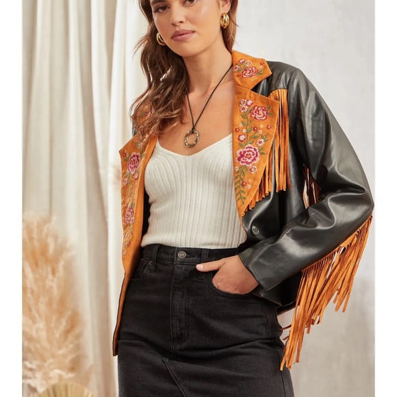 NWT Western Faux Leather Fringe Jacket - Picture 3 of 6